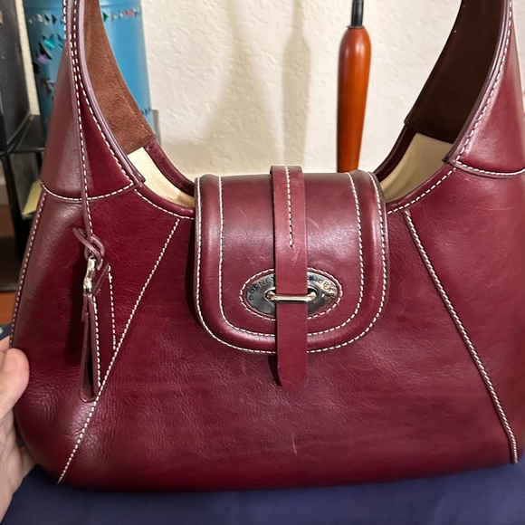 Dooney & Bourke Wine Leather Saddle Purse with Contrast Stitching - Picture 3 of 7